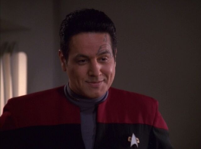 File:Chakotay2377.jpg