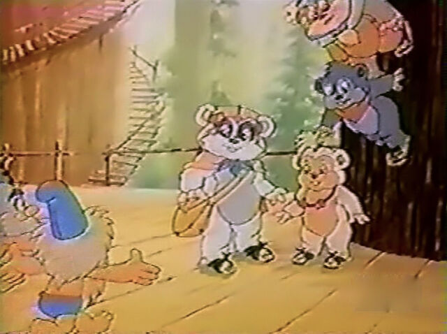 File:Kneesaa saving children.jpg
