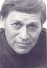 Lev Mailer headshot