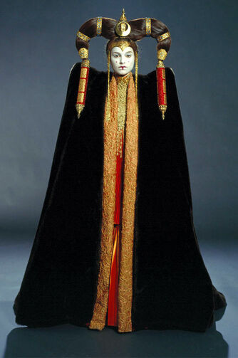 File:Padmefull3Senatecloak.jpg
