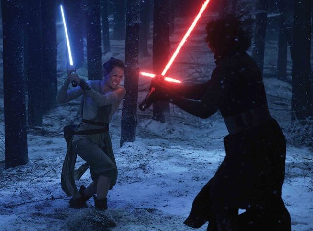 File:Rey and Kylo Duel.jpg