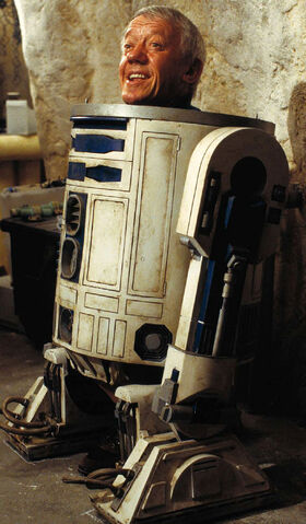 File:Kenny Artoo Baker.jpg