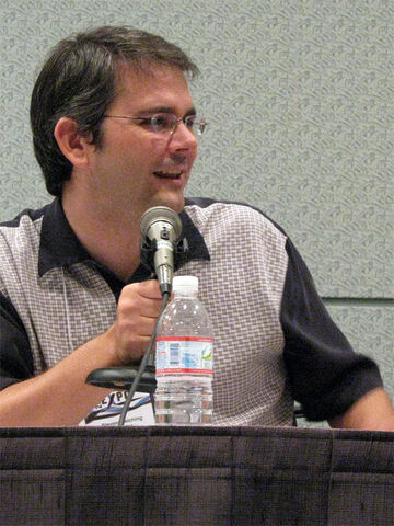 File:Steven Melching.jpg
