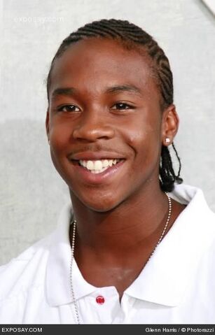 File:Deshawn-washington-step-up-los-angeles-premiere-0vKoAi.jpg