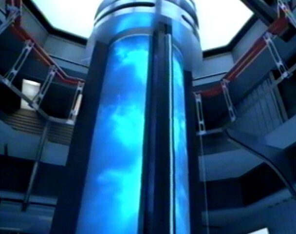 File:VoyagerWarpCore.jpg