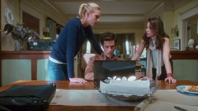 File:Stitchers101 2008.jpg