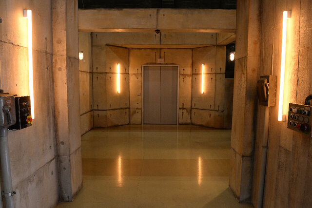 File:BTS-1x05-15.jpg