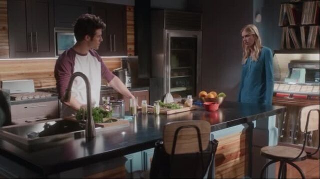 File:Stitchers1.01-00315.jpg