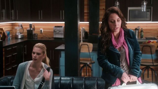 File:Stitchers1.04-171.jpg