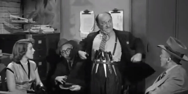 File:Crook in gas station.jpg