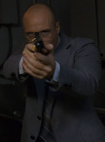 File:Agent at Restaurant 2.jpg