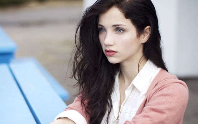 Plik:Emily-rudd-girl-hd-wallpaper-1920x1200-4779.jpg