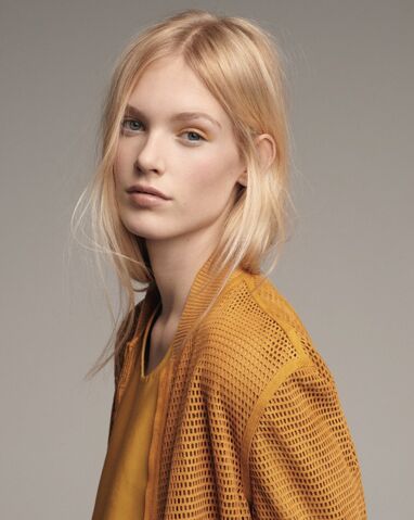 Plik:Charlene-Högger-by-Thomas-Schenk-for-Vogue-Germany-April-2014-1.jpeg