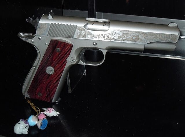 File:Sucker Punch babydoll pistol.jpg