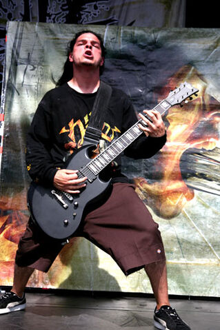 File:Chris-garza-suicide-silence.jpg