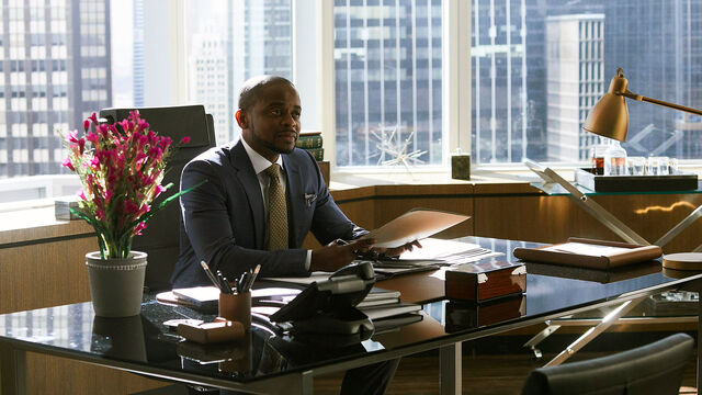 File:S07E03Promo01 - Alex.jpg