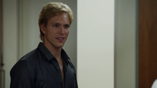 File:S01E02P056 Tom.png