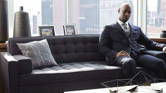 File:S04E11Promo02 - Jeff.jpg