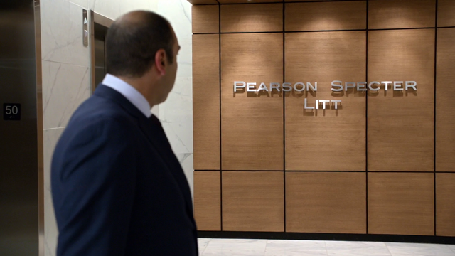 File:Louis Litt - Pearson Specter Litt.png