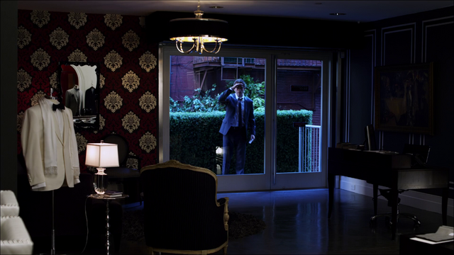 File:S01E01P4705 Mike.png