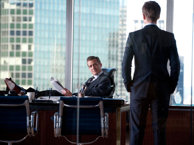 File:S01E01 Harvey Specter and Mike Ross Office.jpg