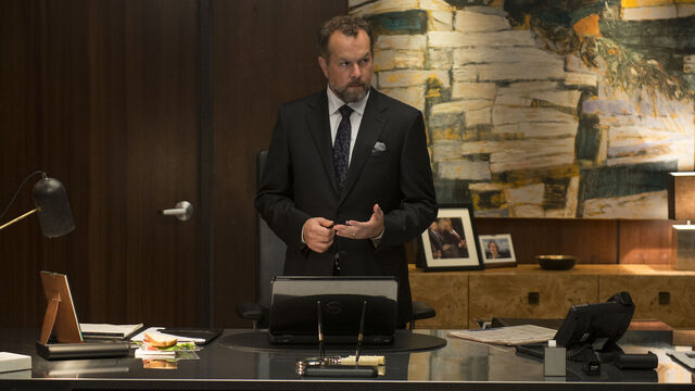 File:S02E15Promo04 - Hardman.jpg