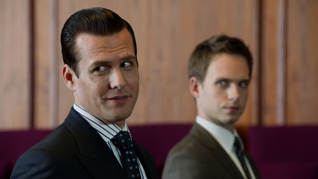 File:S01E04P39 Harvey Mike.png