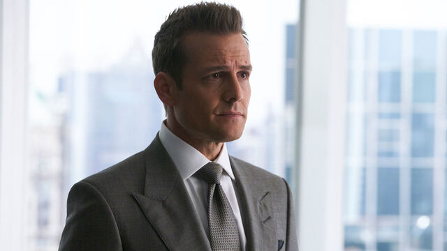 File:Harvey Specter (7x03 Promotional).jpg