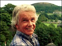 File:Tom Owen.jpg