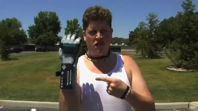 File:Teleporting Fat Guy.png
