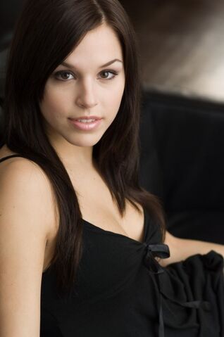 File:Elise Gatien.jpg