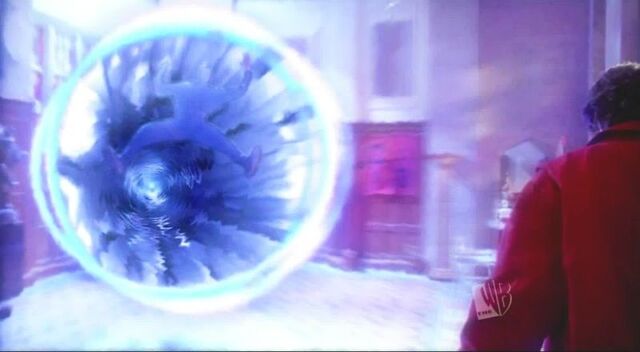 File:Phantom Zone Portal.jpg