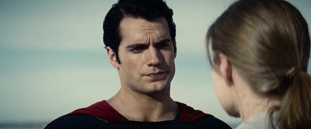 File:Man-of-Steel-Trailer-Images-Superman-with-Lois-Lane-1024x426.jpg