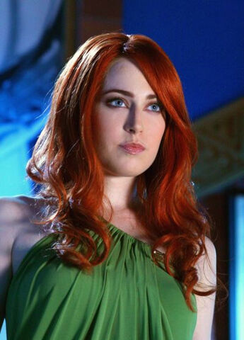 File:Maxima-smallville.jpg