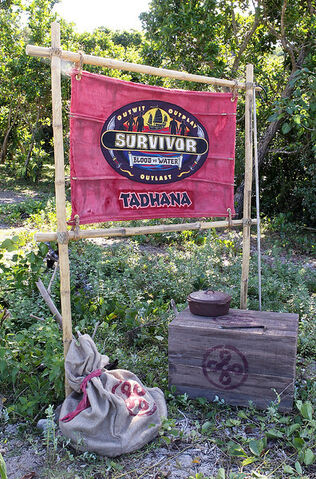 File:Tadhana1 flag.jpg