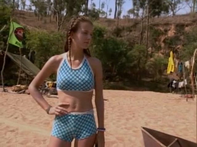 File:Amber bikini.png