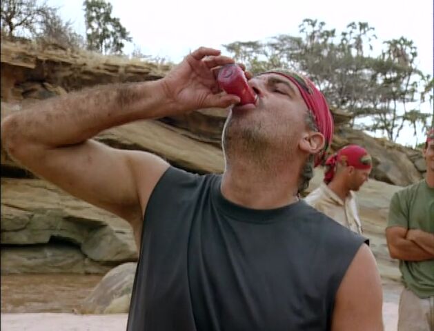 File:S3E02 - Who's Zooming Whom 365.jpg