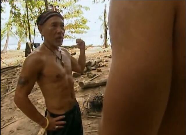 File:BruceArasArguing.jpg