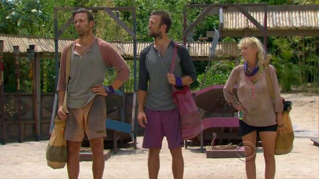 File:Survivor.s27e10.hdtv.x264-2hd 061.jpg