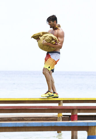 File:S32 press images ep3 0046.jpg
