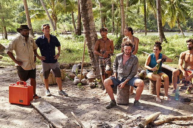 File:S32 press images ep7 106308 D22872b.jpg