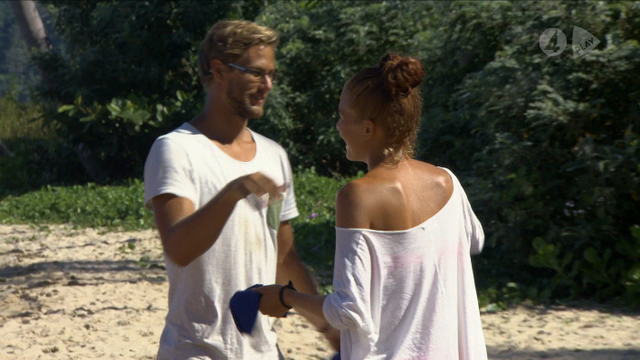 File:2ndPair RobinLove.png
