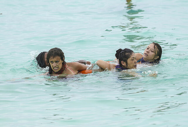 File:S33 press photos ep4 0029.jpg