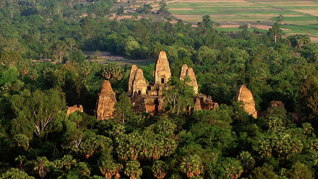File:S31 press images ep13 0015.jpg
