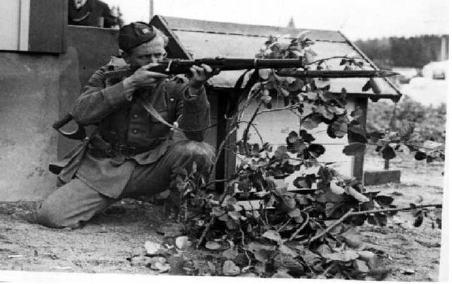 File:Svensk soldat WW2.jpg