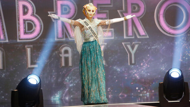 File:Kelly S8 Ep9 Spotlight.jpg