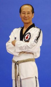 Chong Soo Lee older