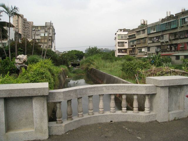 檔案:圖片10瓦店埤現已變成排水溝.jpg