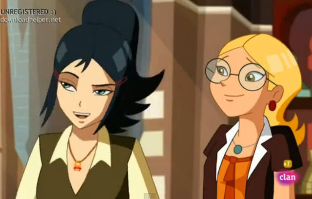 File:Sandra and Livia.jpg