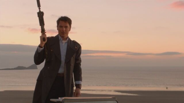File:Jack saves gwen.jpg